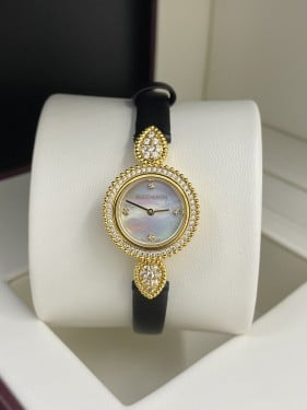 ساعة بوشرون النسائية