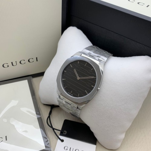 ساعة قوتشي الرجالية