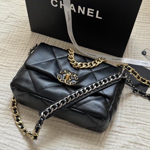 شنطة شانيل فلاب