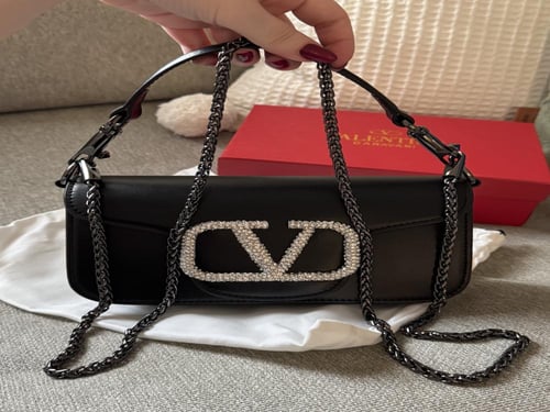 شنطة ڤالنتينو