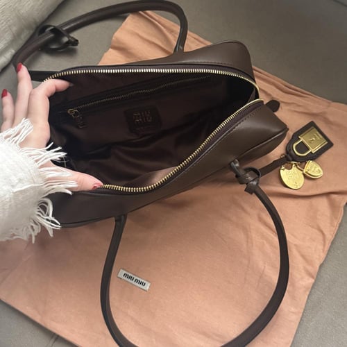 شنطة ميو ميو