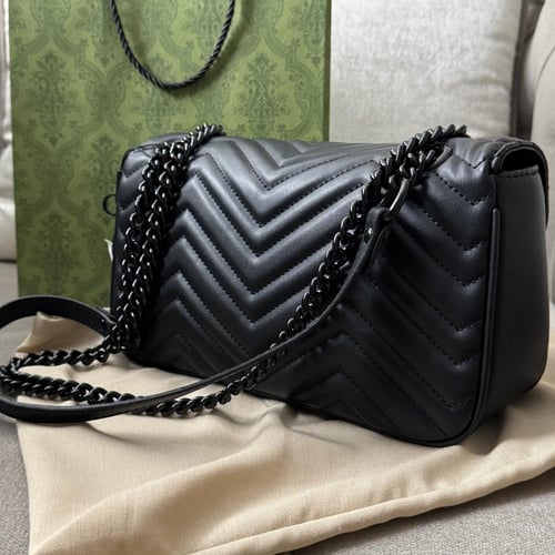 شنطة قوتشي اسود * اسود