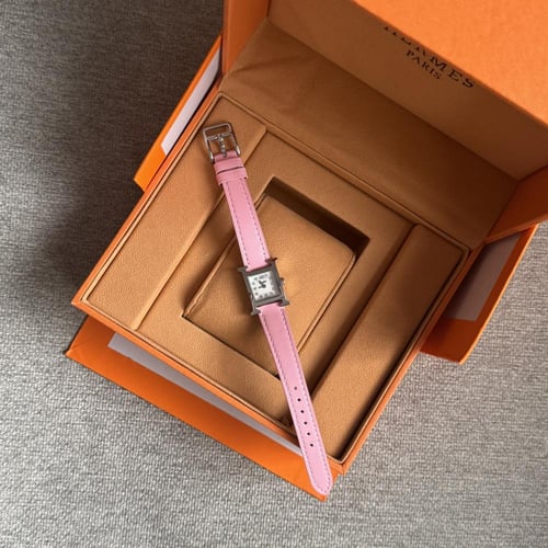 ساعة إيرميز