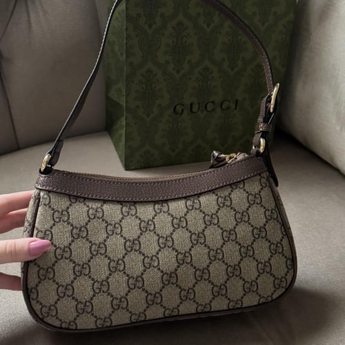 شنطة قوتشي كتف