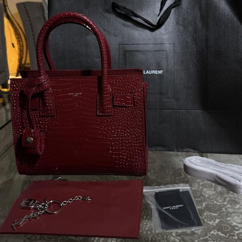 شنطة سان لوران