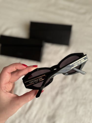 نظارة ديور ( شكلين )