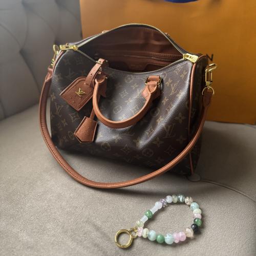 شنطة لويس سبيدي ٣٠