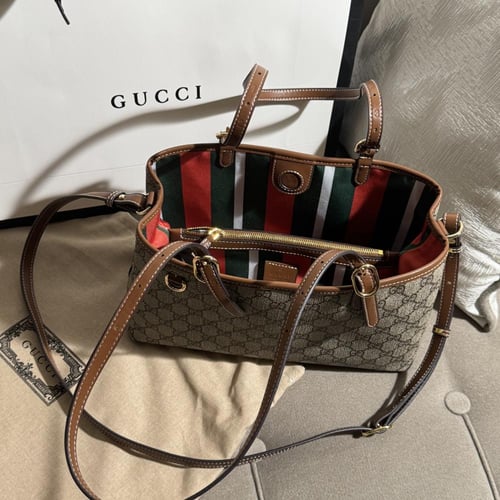 شنطة قوتشي توت باق