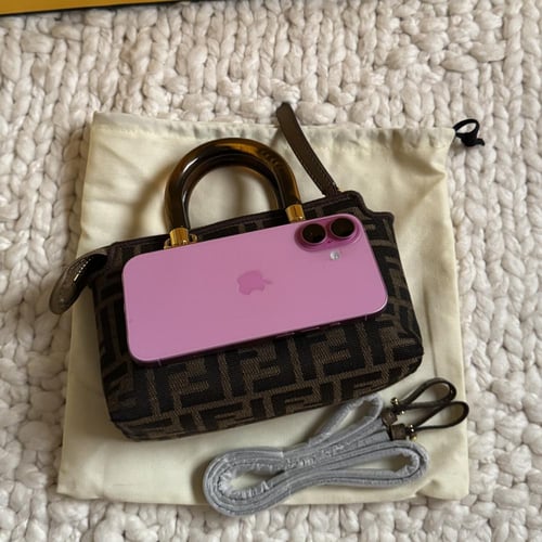 شنطة فندي روما