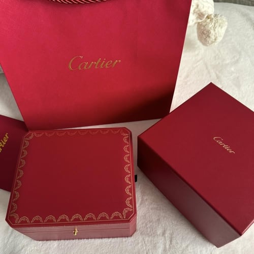 ساعة كارتييه تانك