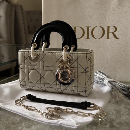 شنطة ديور مايكرو