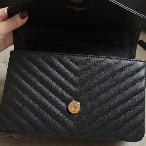 شنطة سان لوران