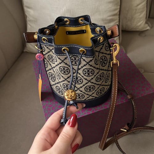 شنطة توري بورش دلو