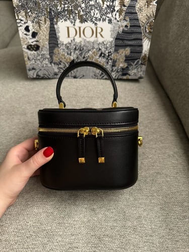 شنطة ديور للمناسبات