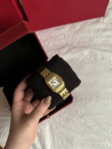 ساعة كارتييه پانثر ذهبي