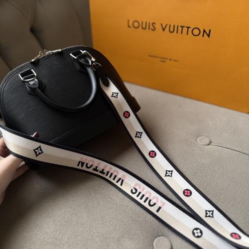 شنطة بيبي الما اسود