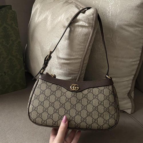 شنطة قوتشي كتف