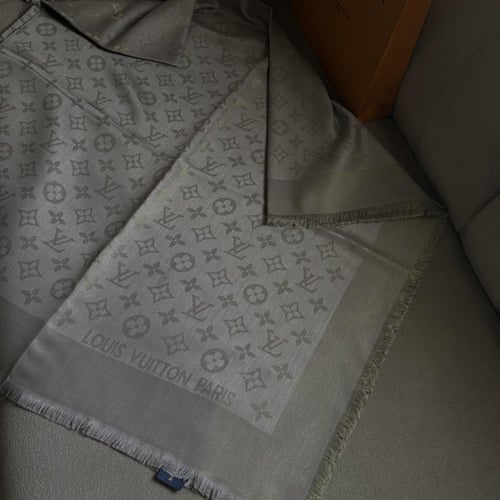 سكارڤ لويس ڤيتون كشميري