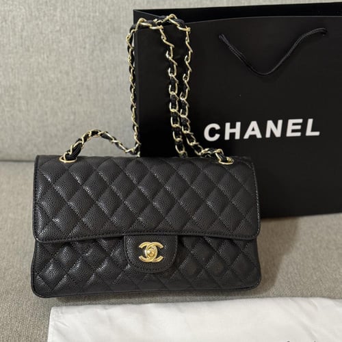 شنطة شانيل كلاسيك