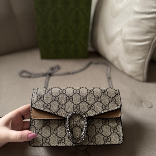 شنطة قوتشي كلاسيك