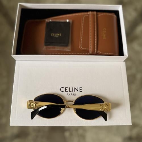 نظارة سيلين مع شنطتها