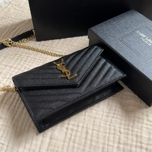 شنطة سان لوران