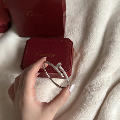 اسورة كارتييه مسمار فل دايموند