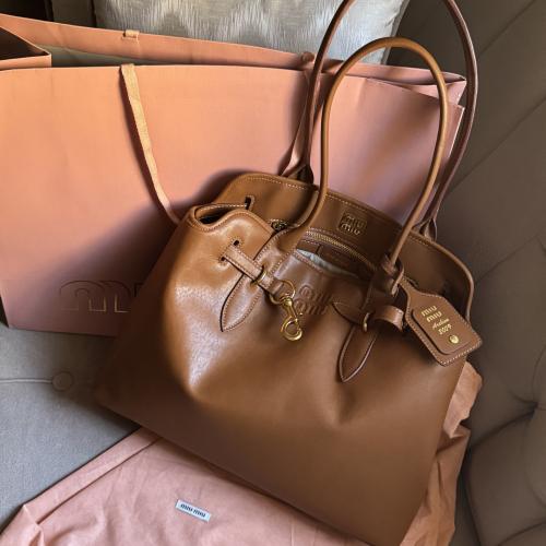 شنطة ميو ميو