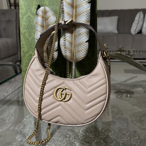 شنطة قوتشي هاف مون