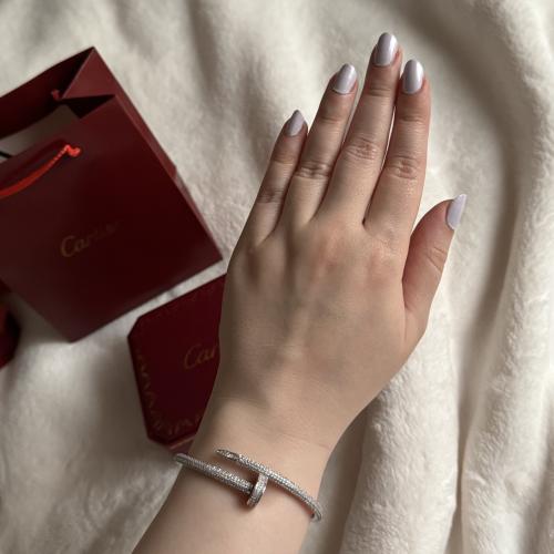 اسورة كارتييه مسمار فل دايموند