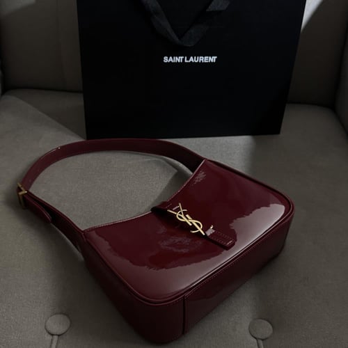 شنطة سان لوران