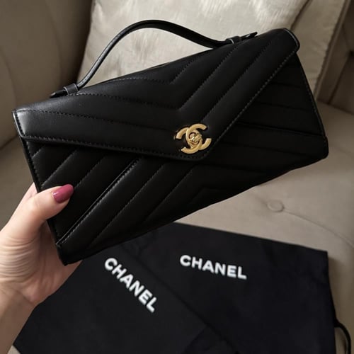 شنطة شانيل كلتش