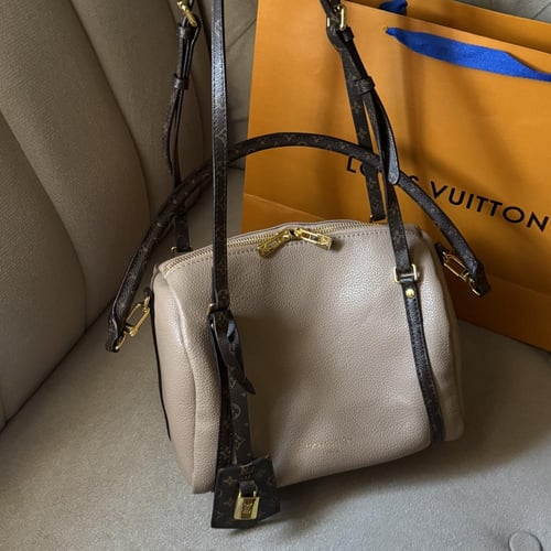 شنطة لويس الجديدة