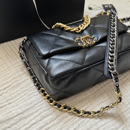 شنطة شانيل فلاب