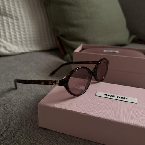 نظارة ميو ميو