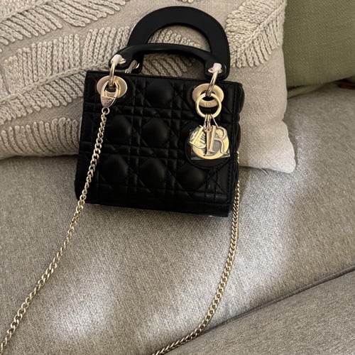 شنطة ليدي ديور