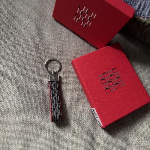 ميدالية مفاتيح سي اتش