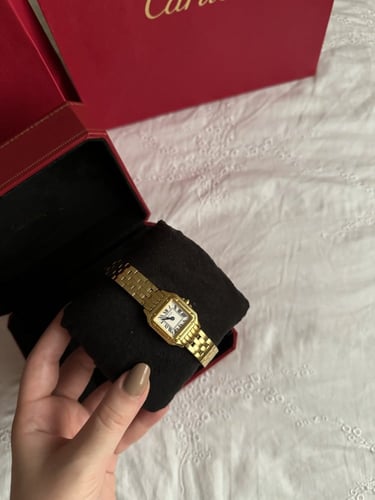 ساعة كارتييه پانثر ذهبي