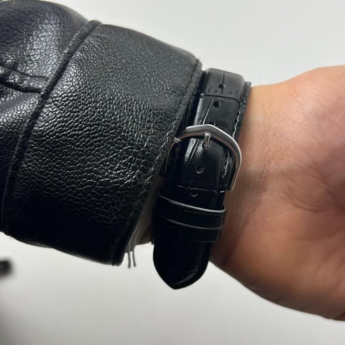 كاسيو جلد اسود