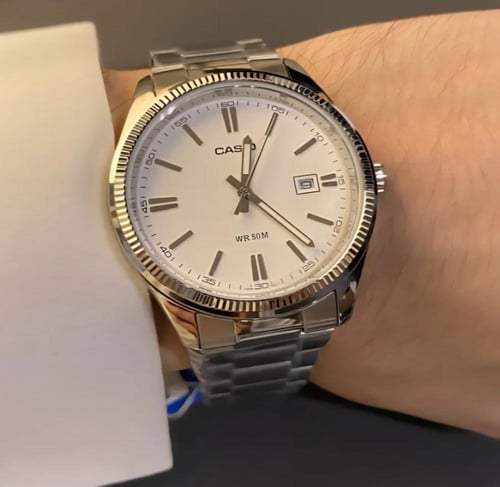 ساعة كاسيو كلاسيك