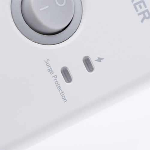 انكر - توصيلة 3 منافذ طاقة ومنفذين USB + بي دي - ا...