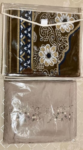 طقم سجادة و شرشف صلاة عادي( لف )