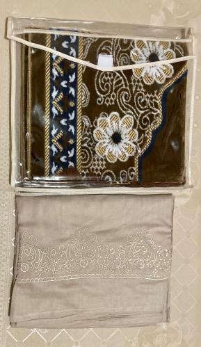 طقم سجادة و شرشف صلاة عادي( لف )