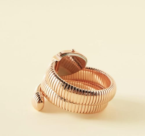 ساعة يد نسائية