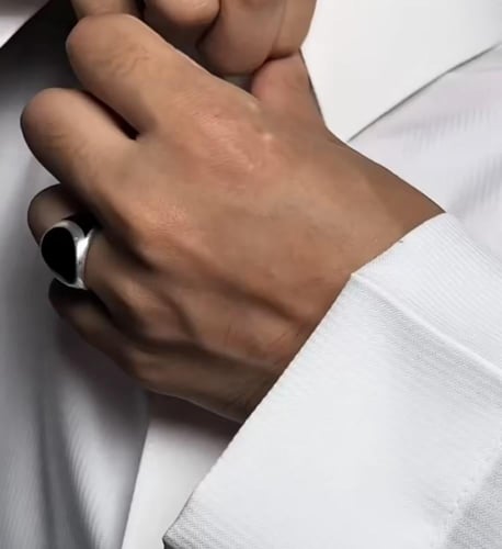 قماش سميرا ميس مقلم كريمي