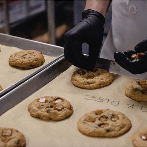 صينية خبز المنيوم من بيكري سيكرت Baker’s secret