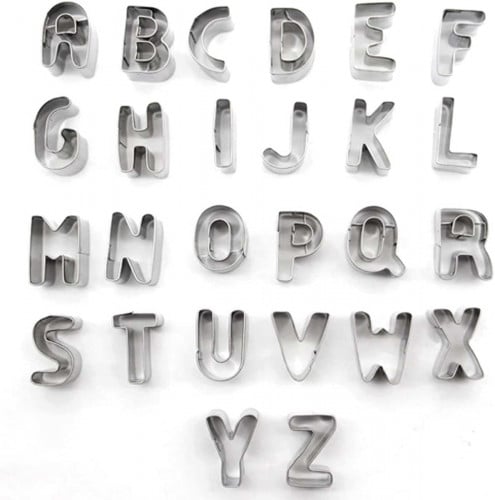 قطاعة كيك على شكل حروف