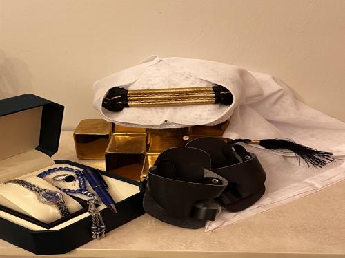 غتره وعقال التاسيس مشبوك