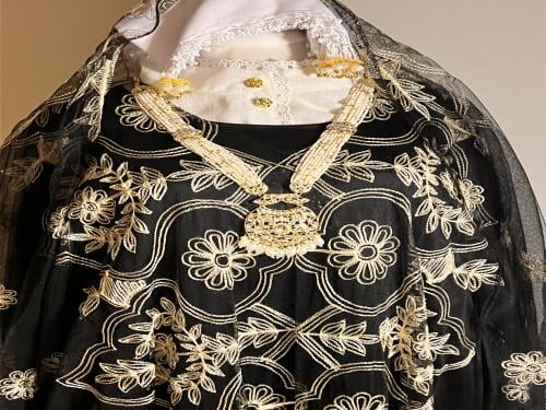 مسدح الهاشمي اسود