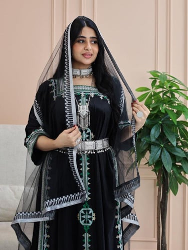 طقم حضرمي للأطفال: ٣ قطع